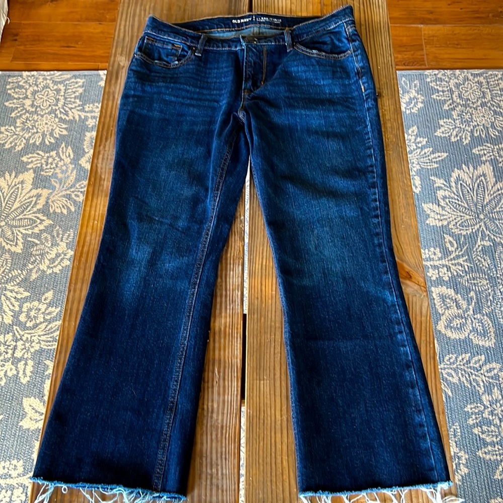 Old Navy Mid - Rise Flare Raw Hem Jeans